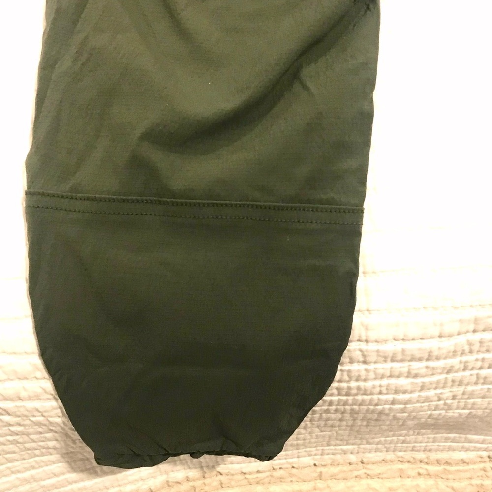 ATHLETA TREKKIE JOGGER PANTS OLIVE GREEN RELAXED FIT ELASTIC CUFFS like new - Picture 8 of 10